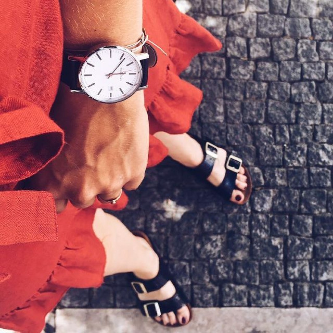 Unsere Moma: voll im Trend!
#dugena #dugenawatch #100JahreDugena #DugenaUhr
#watchlove #timepiece #instawatch #uhren #watchoftheday #germanwatch #watchlover #wotd #potd #100years #urbanchic #watchstyle #watchtrend #watchgram #citylife #dugenamoma #Red Unsere Moma: voll im Trend!
#dugena #dugenawatch #100JahreDugena #DugenaUhr
#watchlove #timepiece #instawatch #uhren #watchoftheday #germanwatch #watchlover #wotd #potd #100years #urbanchic #watchstyle #watchtrend #watchgram #citylife #dugenamoma #Red