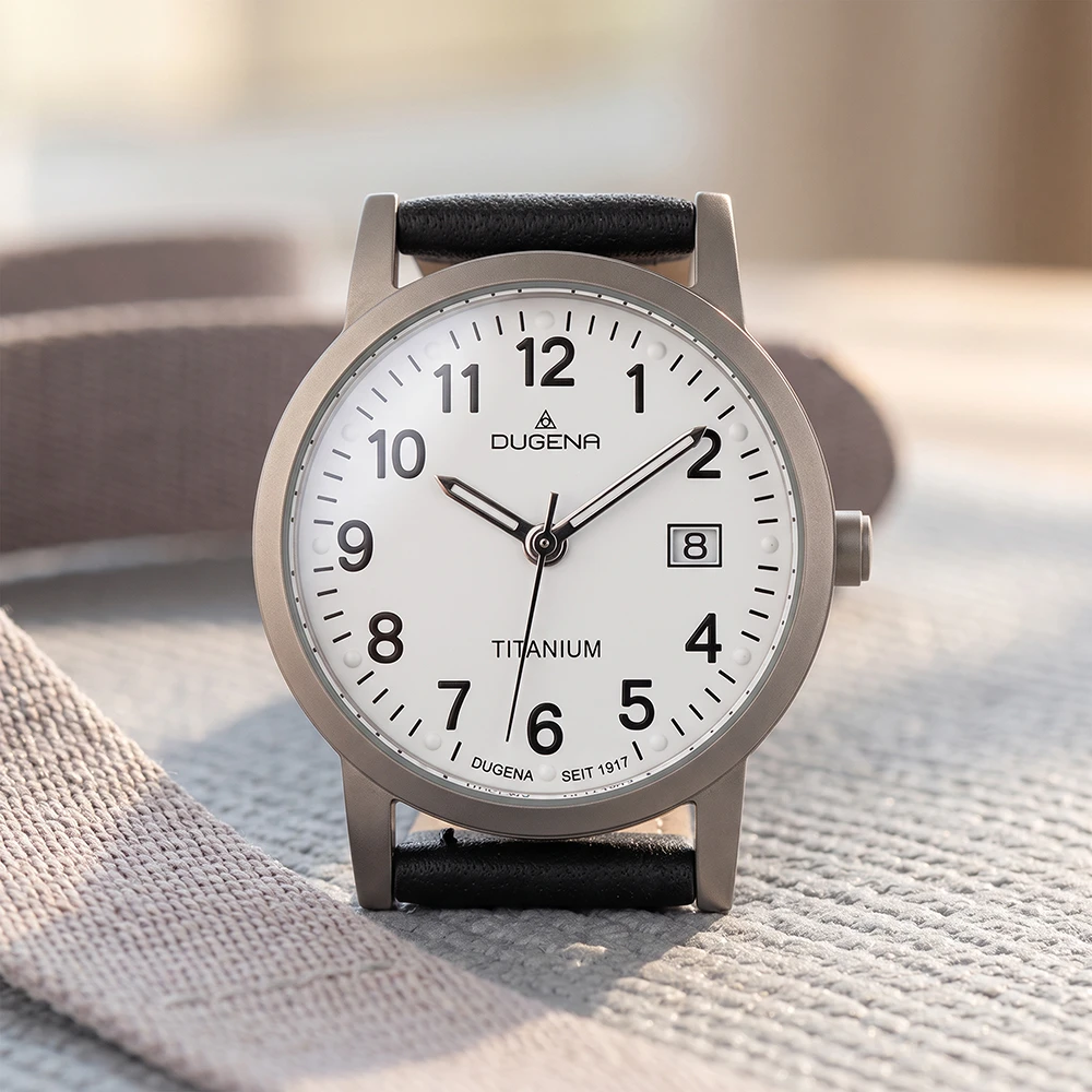 Novum Weiß Titan Lederband Schwarz