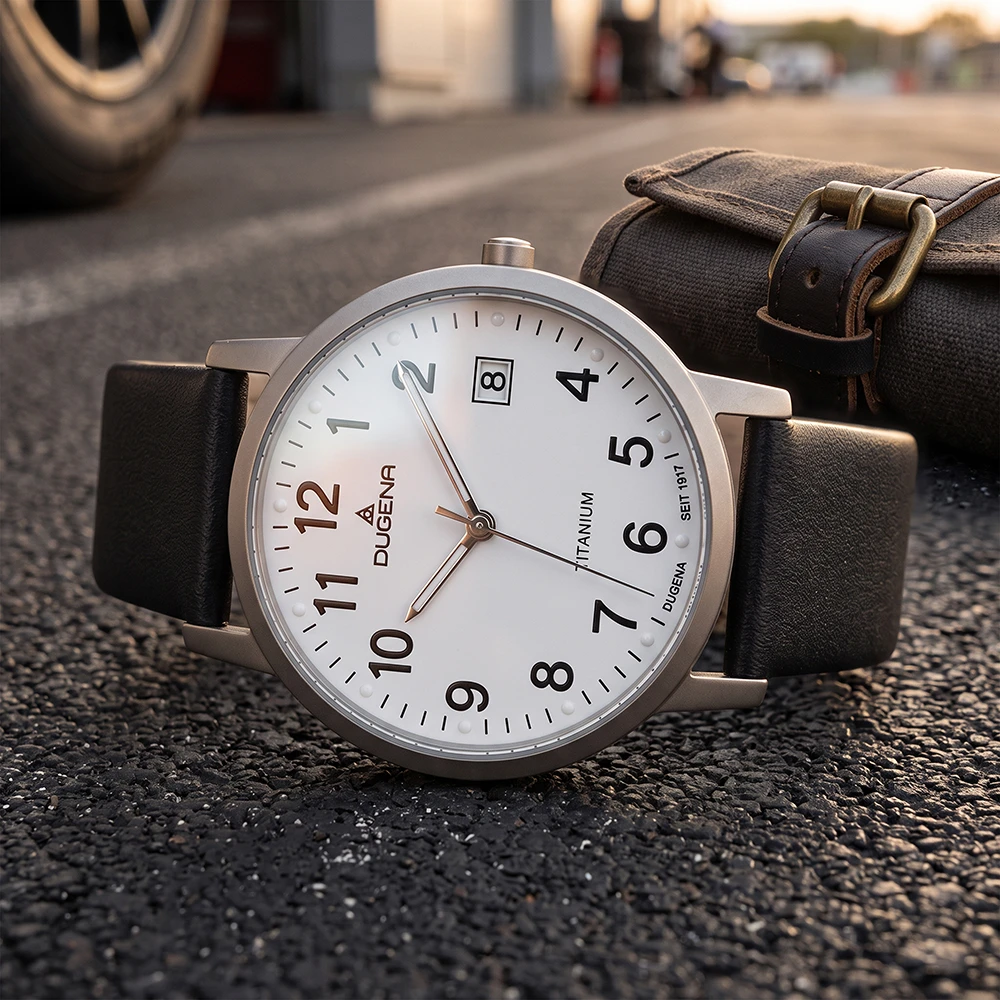 Novum Weiß Titan Lederband Schwarz