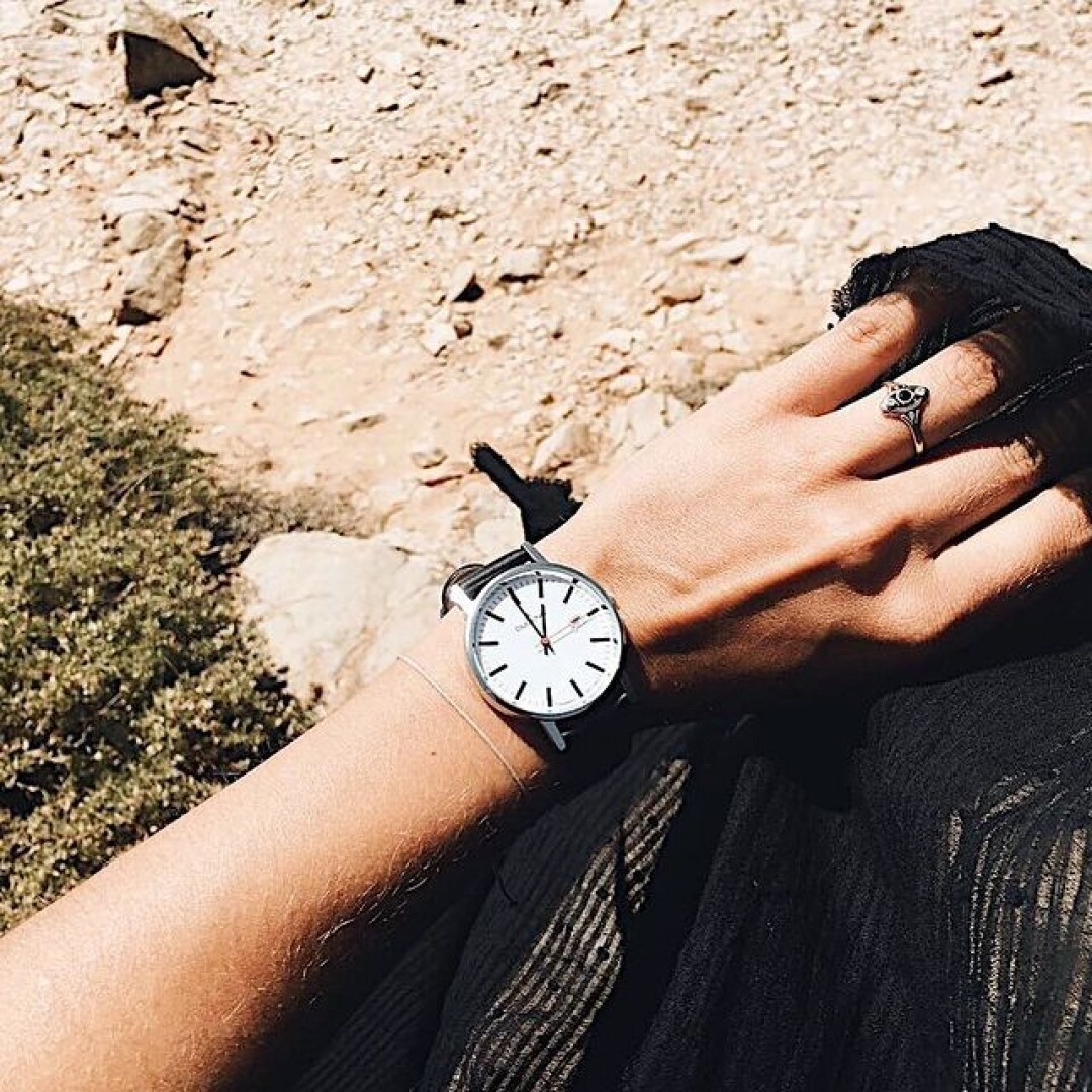 Auch unsere Moma war im Urlaub - wo geht eure nächste Reise hin? 🧐
#dugena #timepiece #instawatch #uhren #watchoftheday #germanwatch #watchlover #watchstyle #watchtrend #vacation #dugenaontour #moma Auch unsere Moma war im Urlaub - wo geht eure nächste Reise hin? 🧐
#dugena #timepiece #instawatch #uhren #watchoftheday #germanwatch #watchlover #watchstyle #watchtrend #vacation #dugenaontour #moma
